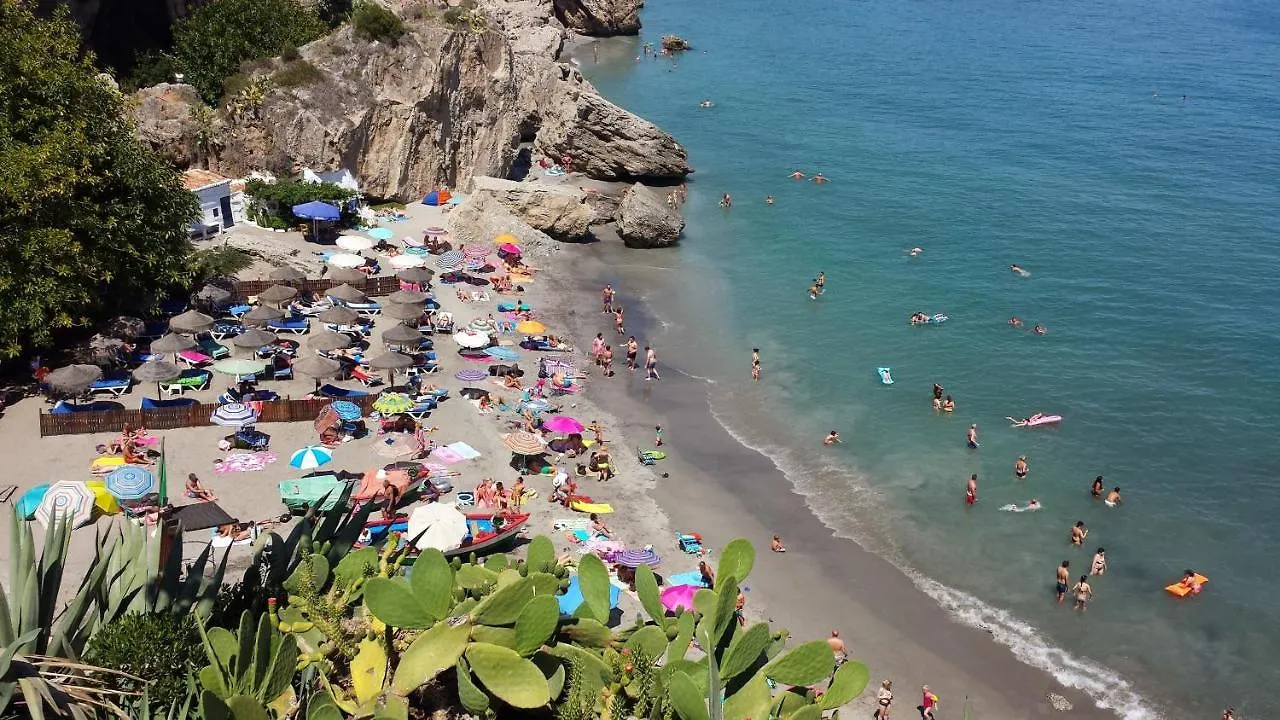 Villa Perla Blanca Sayalonga Holiday home